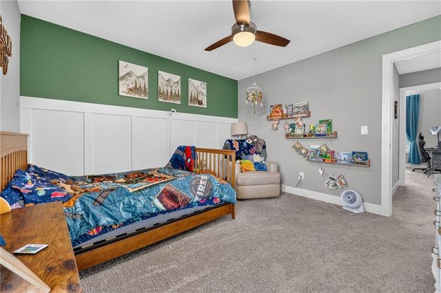 1800 Knoll Creek Lane, Raymore, MO 64083