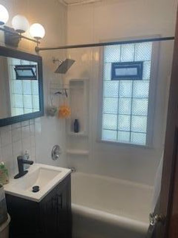 1648 S 69th STREET, West Allis, WI 53214