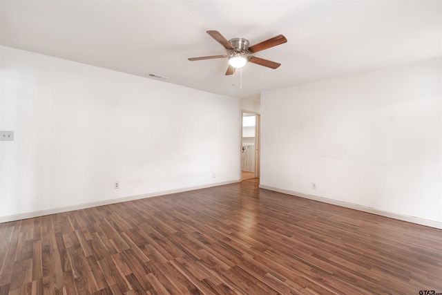 22240 Deval Ln, Frankston, TX 75763