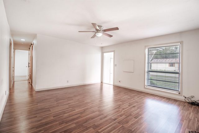 22240 Deval Ln, Frankston, TX 75763