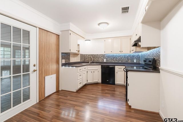 22240 Deval Ln, Frankston, TX 75763