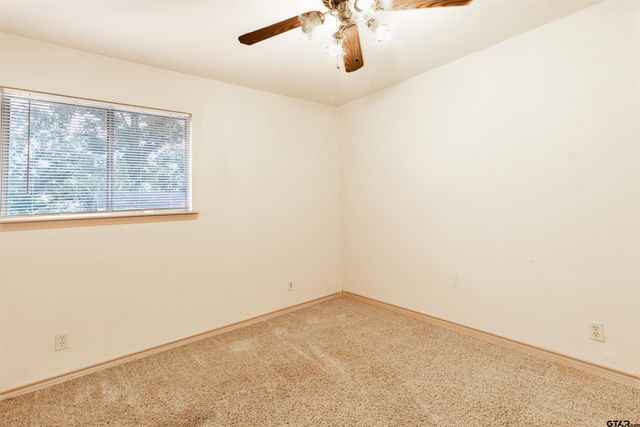 22240 Deval Ln, Frankston, TX 75763