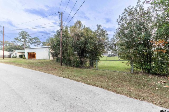 22240 Deval Ln, Frankston, TX 75763