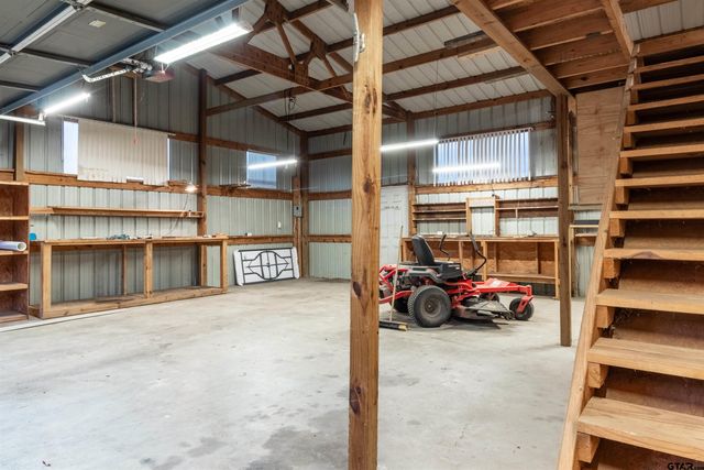 22240 Deval Ln, Frankston, TX 75763