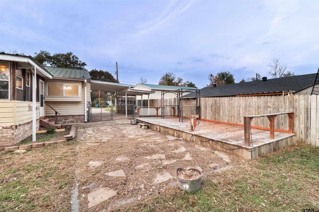 22240 Deval Ln, Frankston, TX 75763