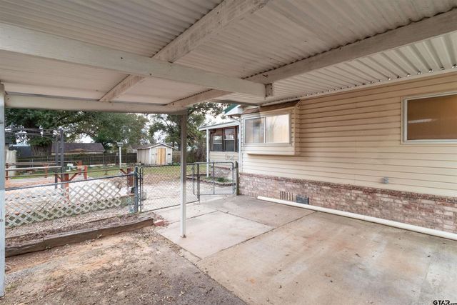 22240 Deval Ln, Frankston, TX 75763