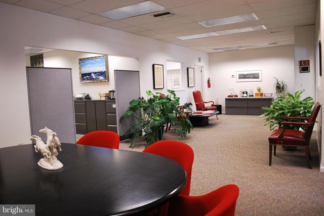 711 MONTGOMERY AVE #SUITE 4, 2ND FLOOR, Narberth, PA 19072