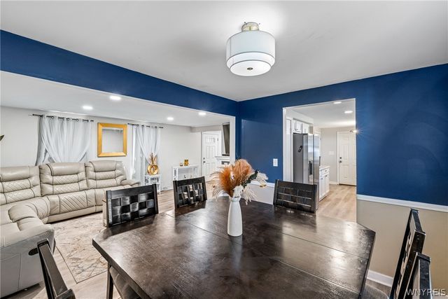 353 Vine Lane, Amherst, NY 14228