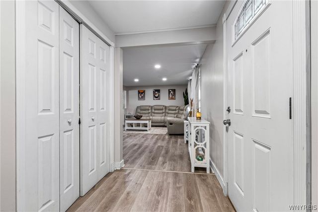 353 Vine Lane, Amherst, NY 14228