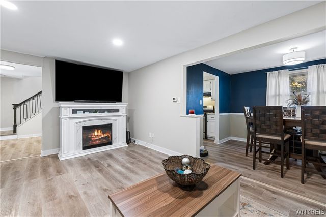 353 Vine Lane, Amherst, NY 14228