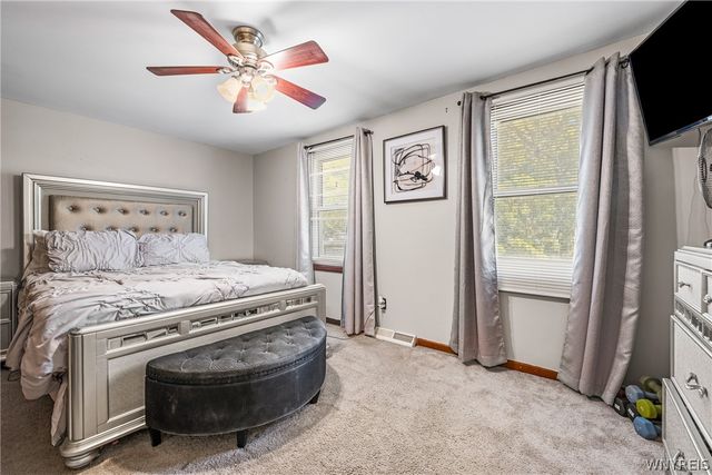 353 Vine Lane, Amherst, NY 14228