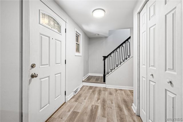 353 Vine Lane, Amherst, NY 14228