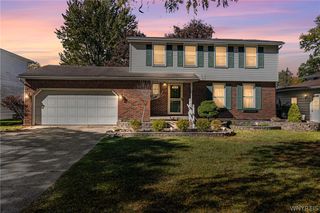 353 Vine Lane, Amherst, NY 14228
