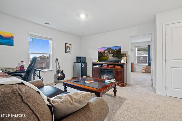 4643 Hay Wagon Lane, Knoxville, TN 37938