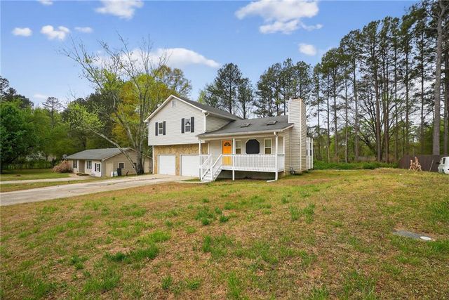 3465 Mustang Drive, Powder Springs, GA 30127