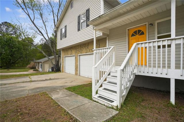 3465 Mustang Drive, Powder Springs, GA 30127