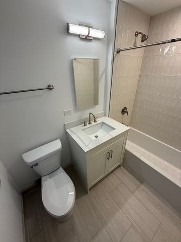 531 Hinman Avenue B-1, Evanston, IL 60202