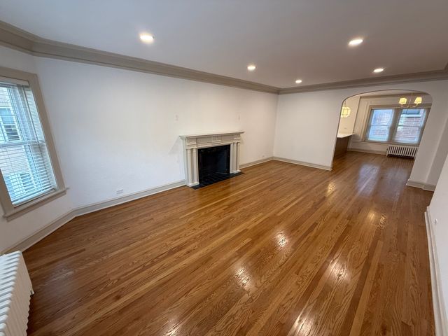 531 Hinman Avenue B-1, Evanston, IL 60202