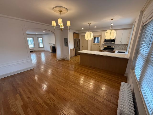 531 Hinman Avenue B-1, Evanston, IL 60202