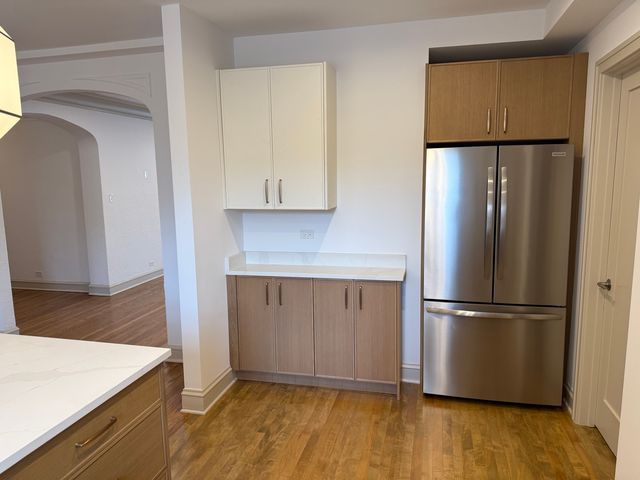 531 Hinman Avenue B-1, Evanston, IL 60202