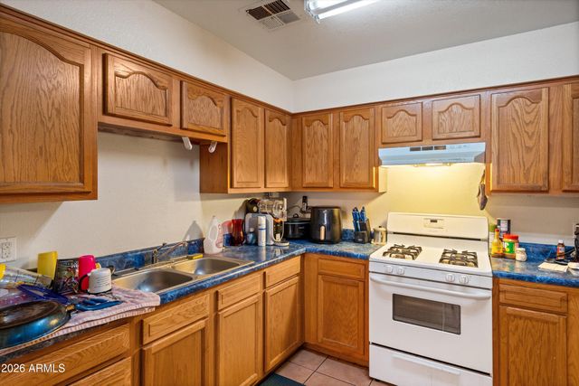 570 W RAMOS Drive, Casa Grande, AZ 85122