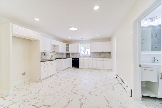 3 Knapp Lane, New City, NY 10956
