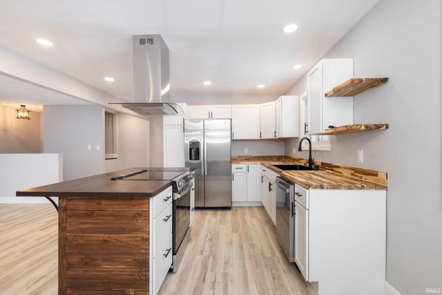 30068 Westlake Drive, Elkhart, IN 46514