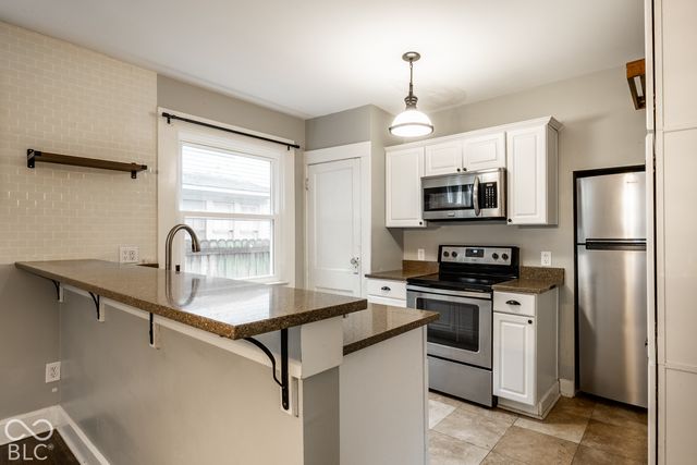 607 E 39th Street, Indianapolis, IN 46201