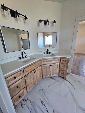 1169 Wolf Creek Drive, Blanchard, OK 73010