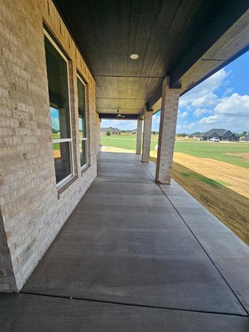 1169 Wolf Creek Drive, Blanchard, OK 73010