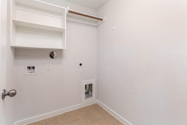 12542 Sabine Point Drive, Humble, TX 77346