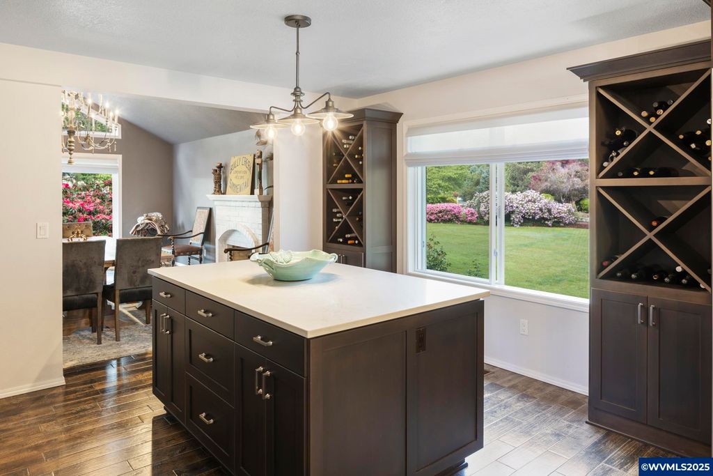 Image 15 of property listing at 4509 NE Blue Heron Ct, Newberg, OR 97132