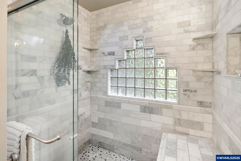 Image 31 of property listing at 4509 NE Blue Heron Ct, Newberg, OR 97132