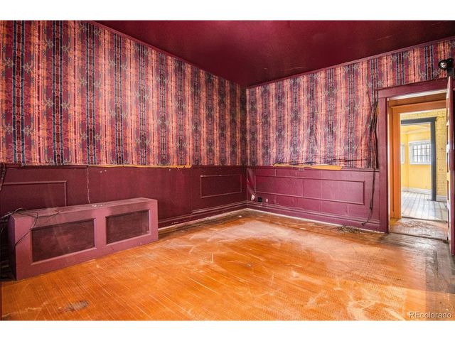 4037 E 17th Avenue Pkwy, Denver, CO 80220