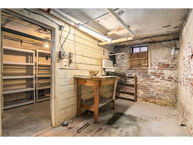 4037 E 17th Avenue Pkwy, Denver, CO 80220