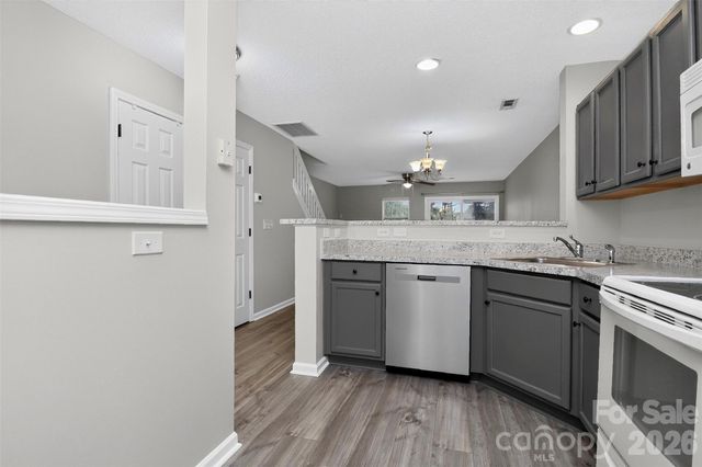 10866 Holly Ridge Boulevard, Charlotte, NC 28216
