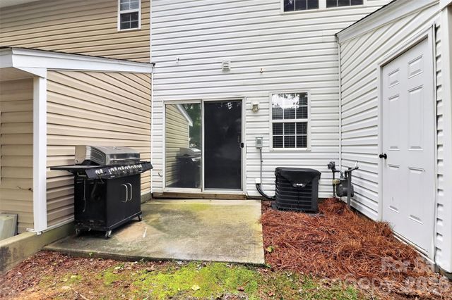 10866 Holly Ridge Boulevard, Charlotte, NC 28216