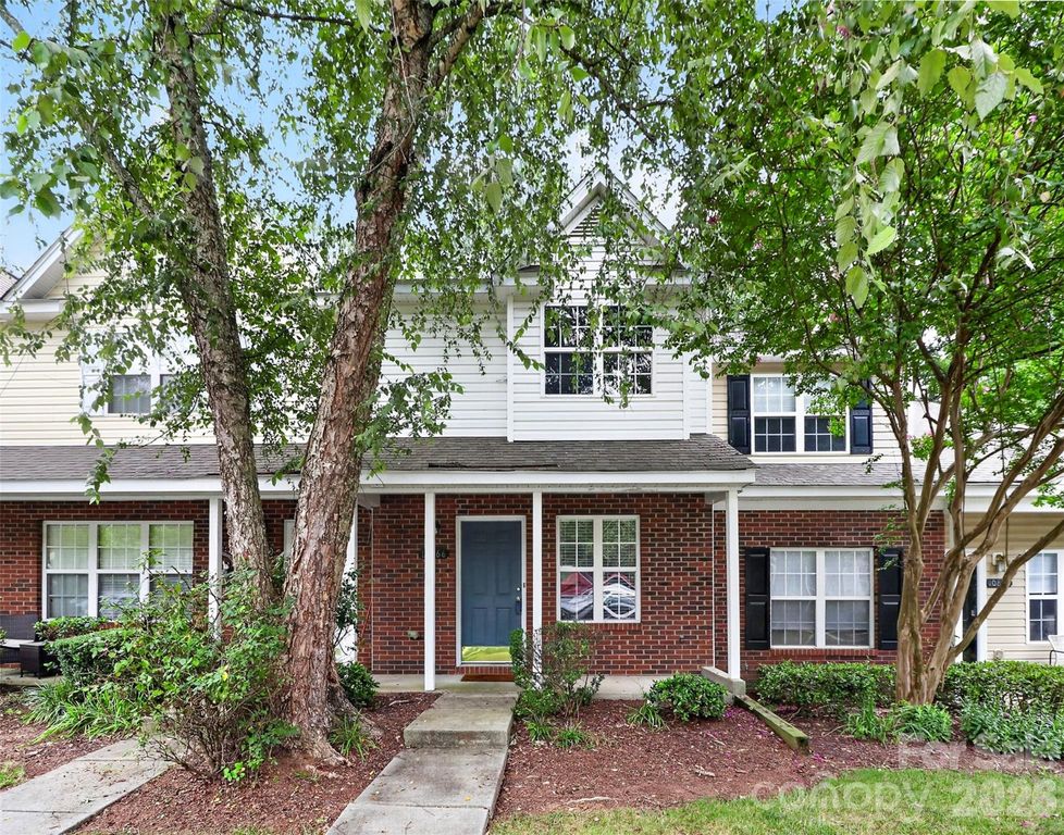 10866 Holly Ridge Boulevard, Charlotte, NC 28216