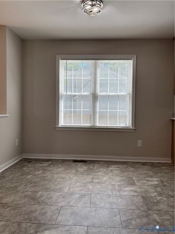 8294 Christopher Paul Dr, Mechanicsville, VA 23111