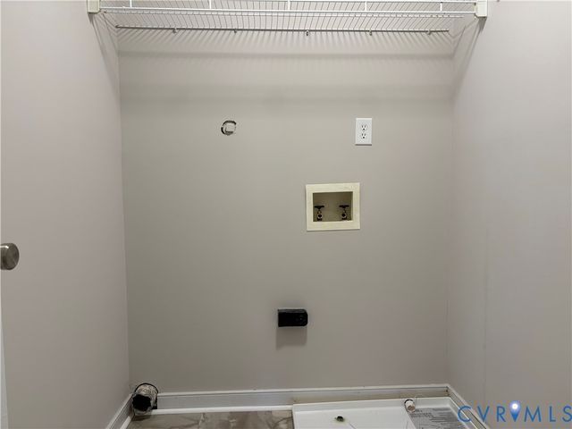 8294 Christopher Paul Dr, Mechanicsville, VA 23111