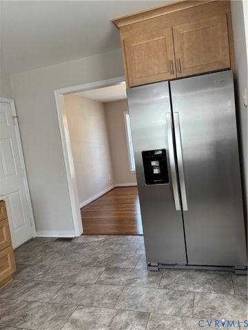 8294 Christopher Paul Dr, Mechanicsville, VA 23111