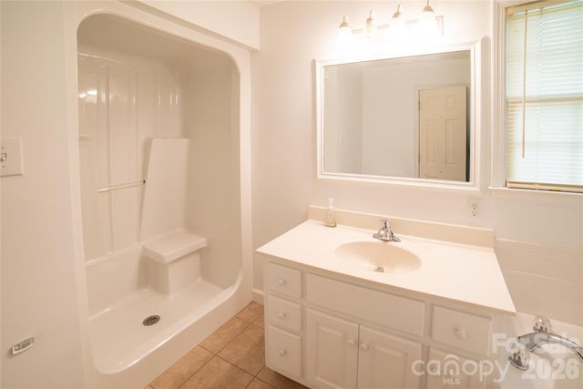 1421 Windsor Street NE, Lenoir, NC 28645
