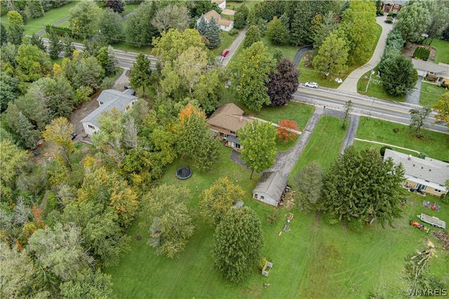 6775 Bear Ridge Road, Pendleton, NY 14094