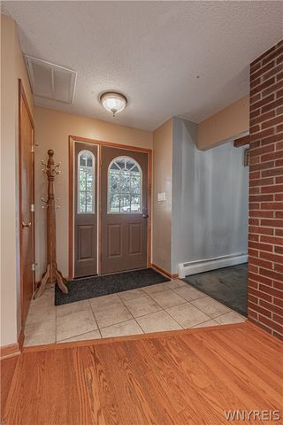6775 Bear Ridge Road, Pendleton, NY 14094