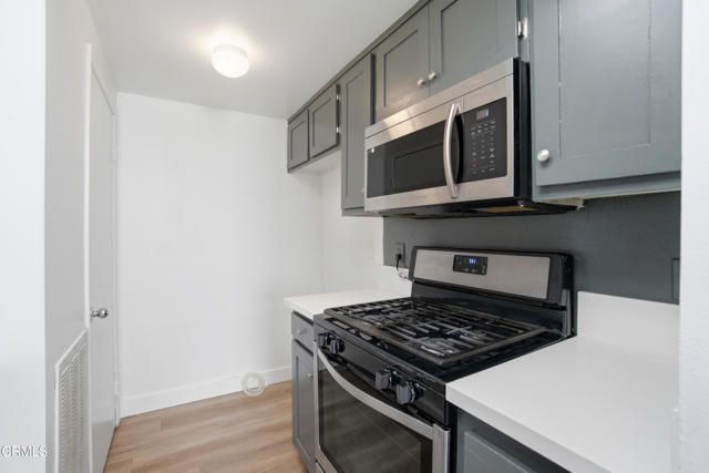 2057 Calle La Sombra 3, Simi Valley, CA 93063