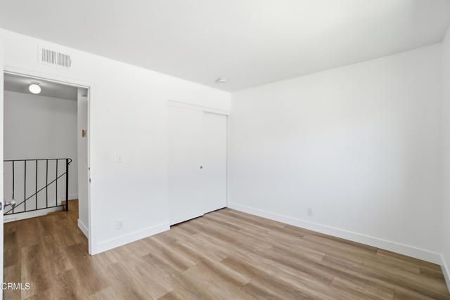 2057 Calle La Sombra 3, Simi Valley, CA 93063