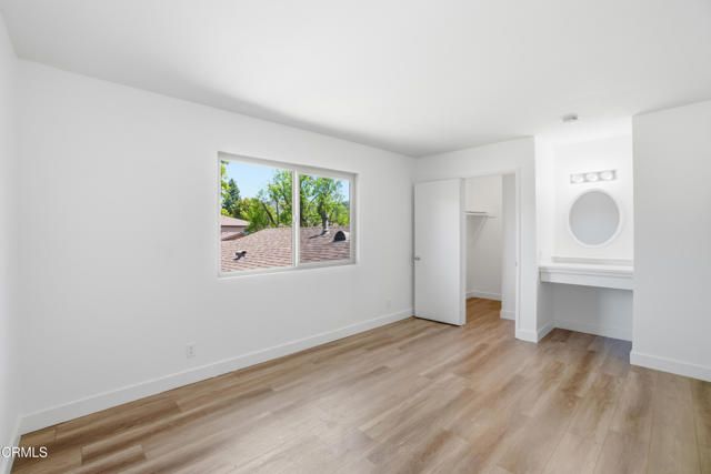 2057 Calle La Sombra 3, Simi Valley, CA 93063