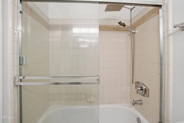 2057 Calle La Sombra 3, Simi Valley, CA 93063