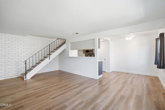 2057 Calle La Sombra 3, Simi Valley, CA 93063