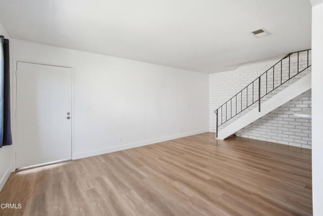 2057 Calle La Sombra 3, Simi Valley, CA 93063